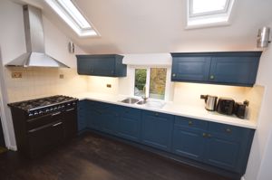 Kitchen pic 3- click for photo gallery
